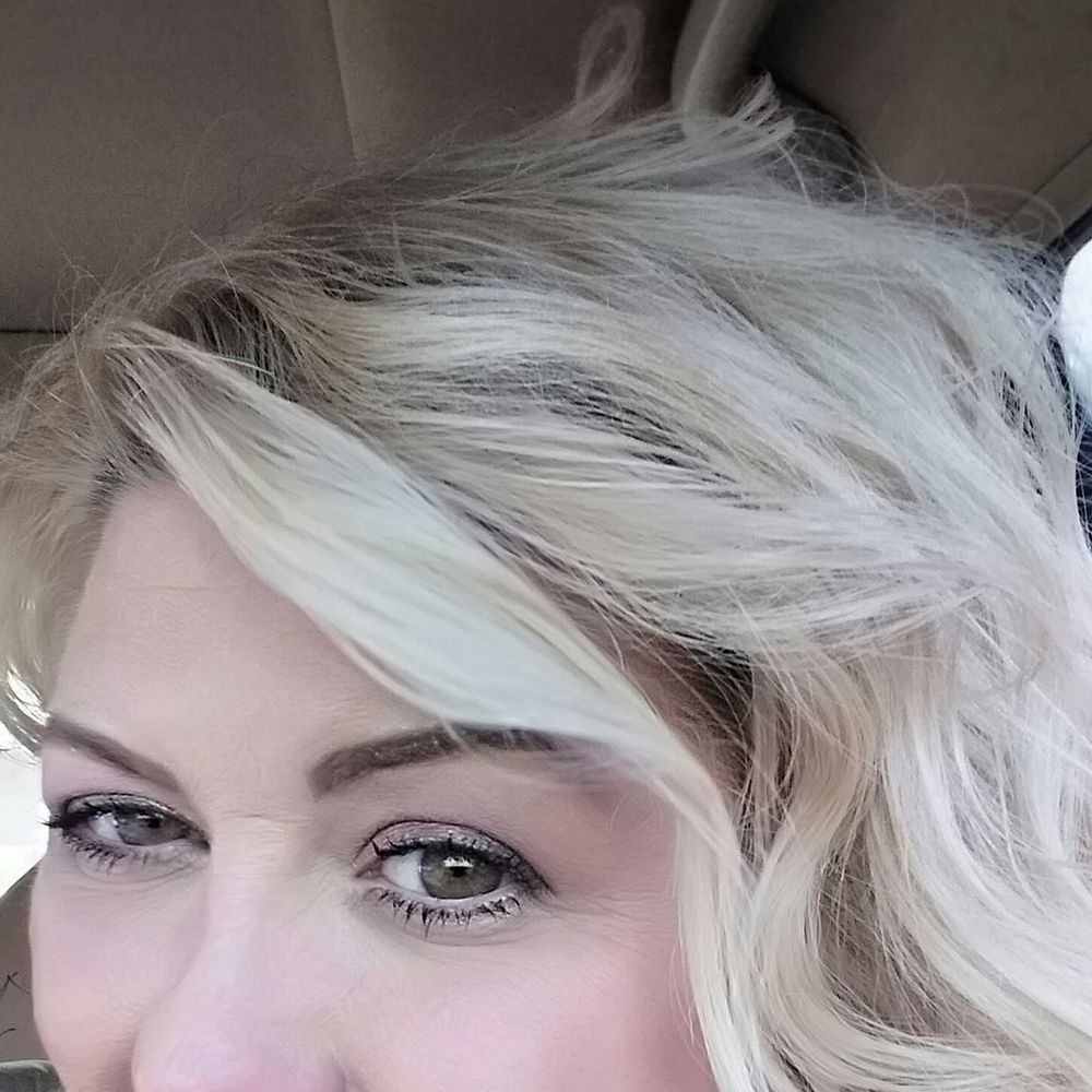 Meet your Posher, Kelly